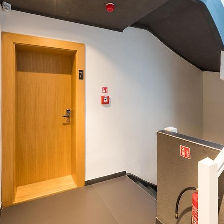 Tcz Wozna Aparthotel Познан Екстериор снимка